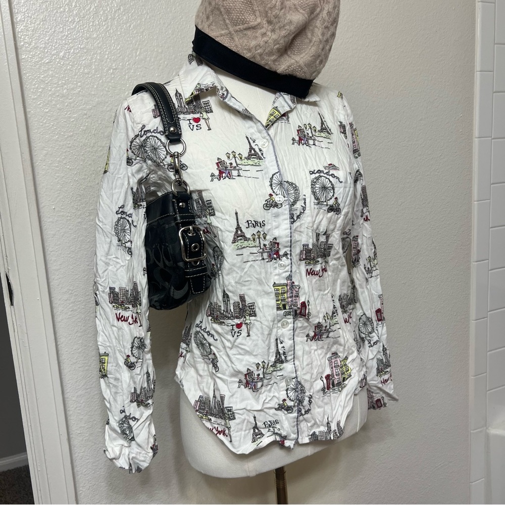 Victoria’s Secret travel white buttonup shirt pajamas pjs Paris y2k London